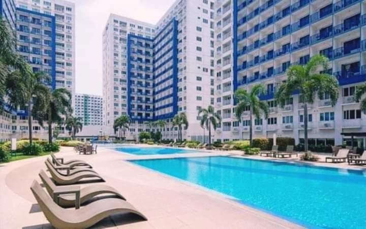Rhm Sea Residences Condostaycation Moa,Smx Pasay Exterior foto